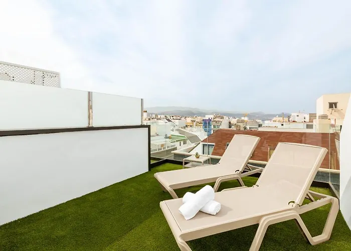 Luxury Penthouse With Jacuzzi La Strada * Las Palmas de Gran Canaria