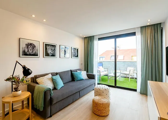 Luxury Penthouse With Jacuzzi La Strada Lägenhet